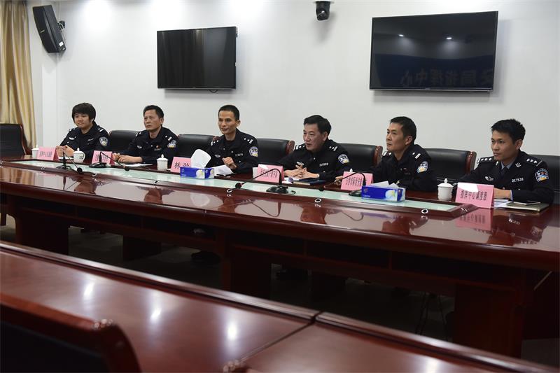 2雷州市警媒沟通会议现场.jpg