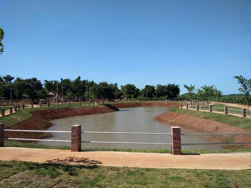 10.贤洋村休闲公园.jpg