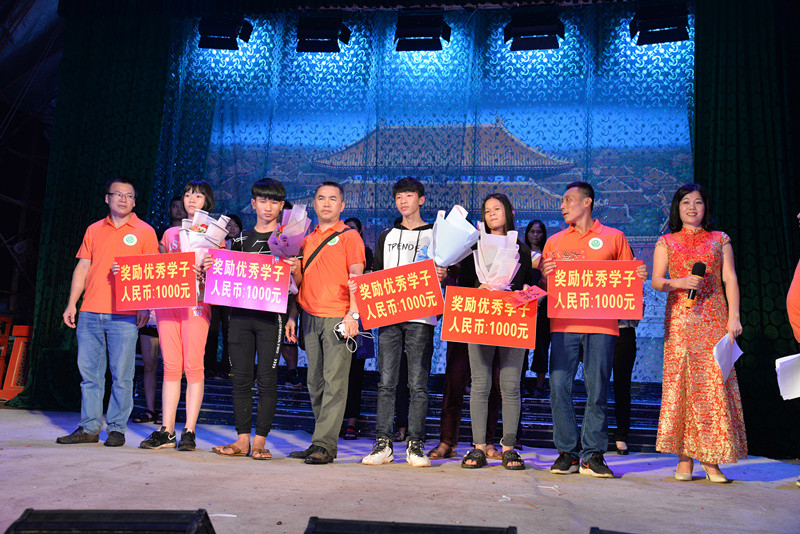 10合影留念.JPG