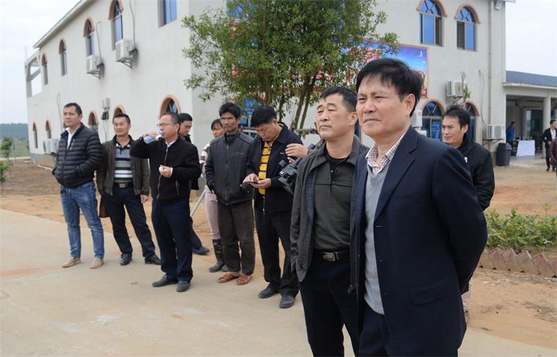 现场观摩.JPG