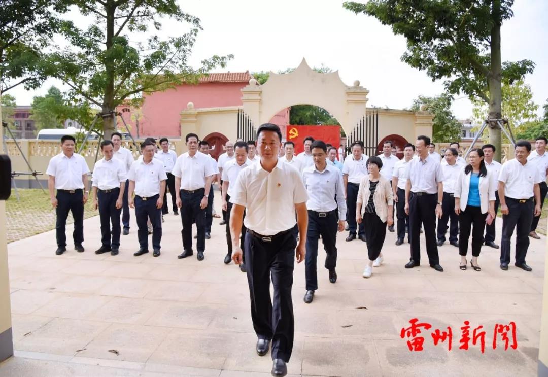 走进黄学增纪念亭