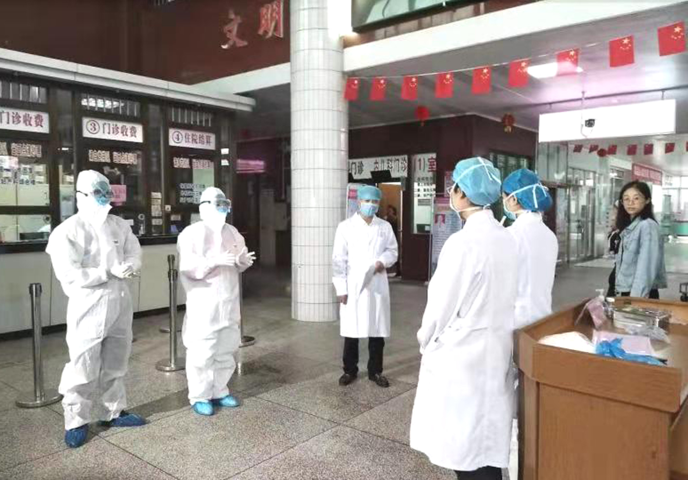 加强疫情防控培训和应急演练.jpg