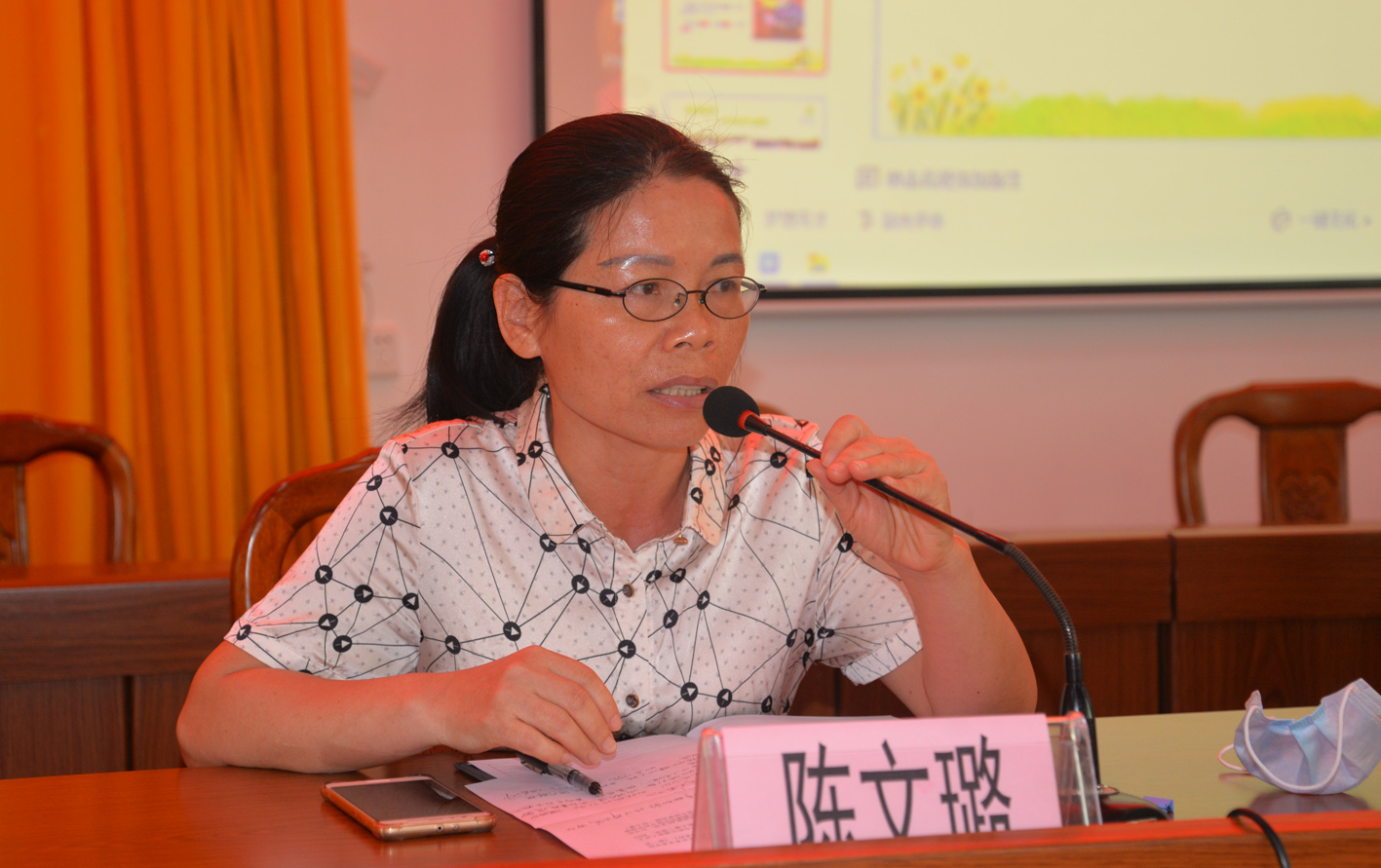 附城镇领导进行了法制教育和禁毒宣传讲座.JPG