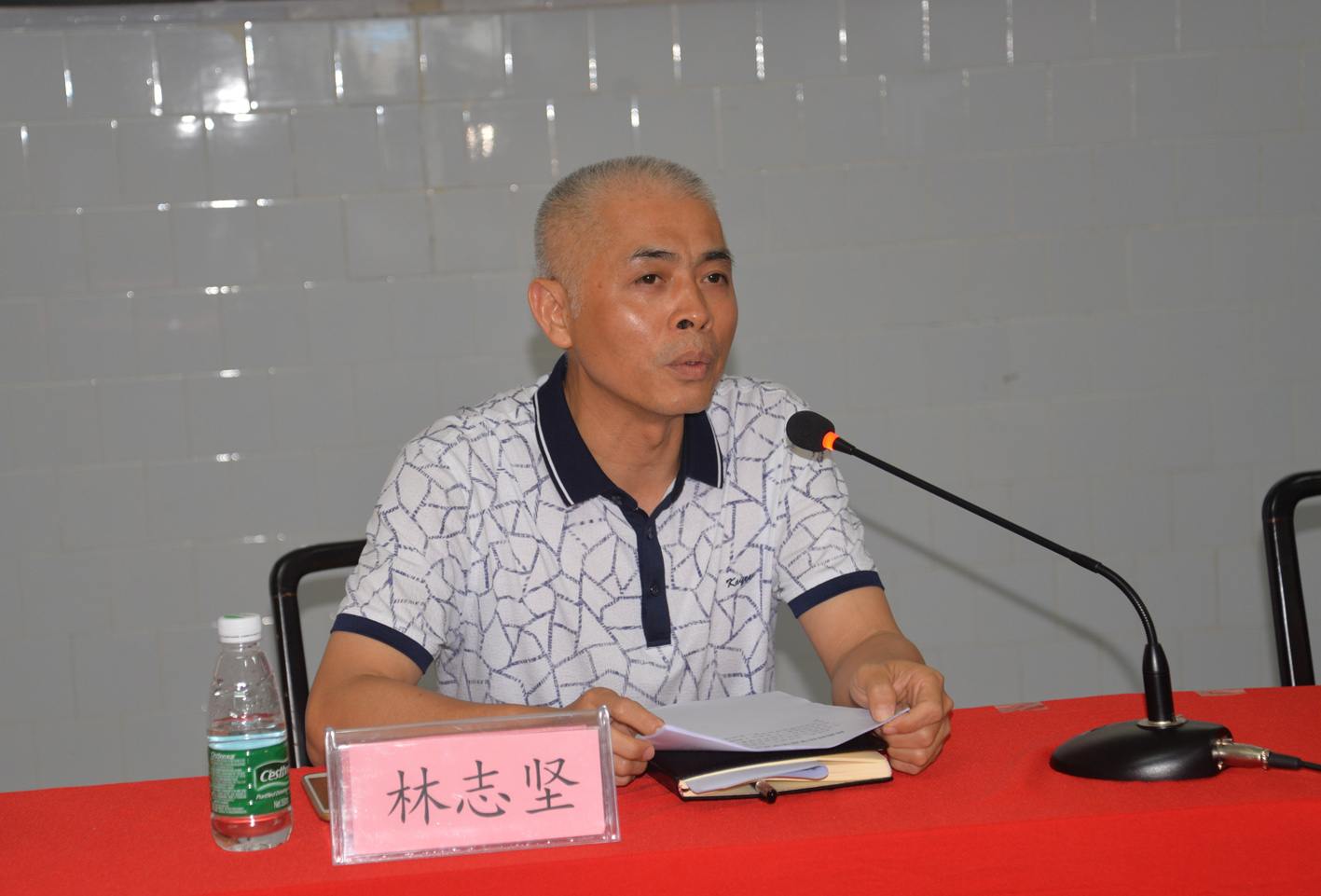 市卫生健康局副局长林志坚主持.JPG